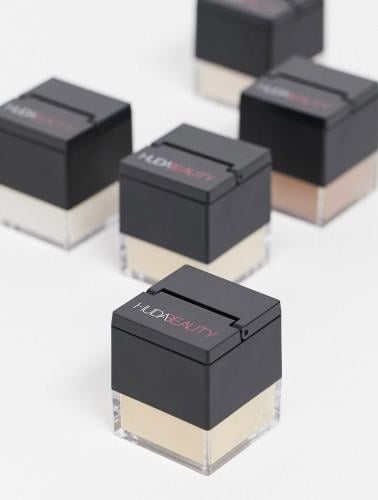 Huda beauty- Pound cake