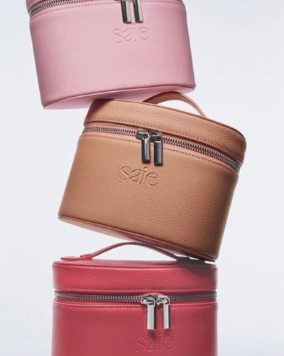 شنطة ميكب ساي ( وردي الحجم small)