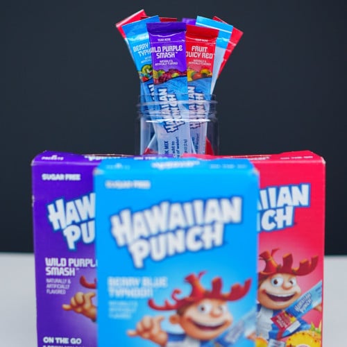 صندوق المشروبات الرهيبة 10 ظروف (Hawaiian Punch)
