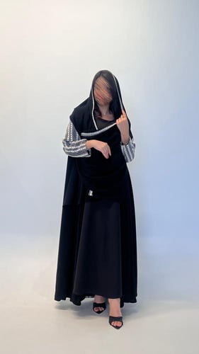 عبايه بقماش كريب كوري فاخر| مع طرحه | تدخيل صوف |ر...