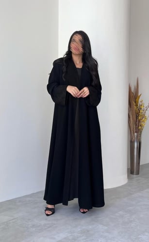 عبايه اسود |قماش كوري فاخر|مع طرحه |الاكمام جاكار...