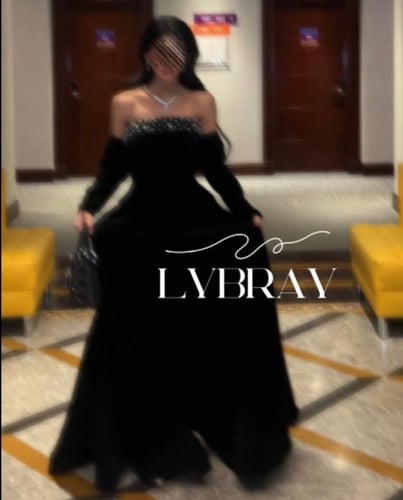 فستان مخمل طويل