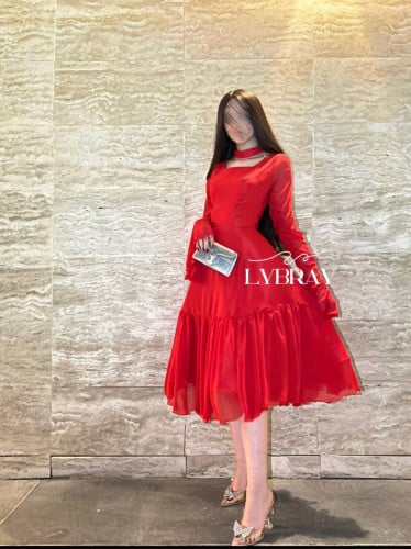 فستان (متوفر لون اسود )