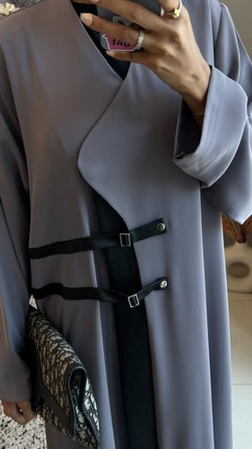 عباية جلد اسود