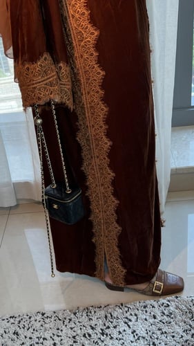 عباية مخمل