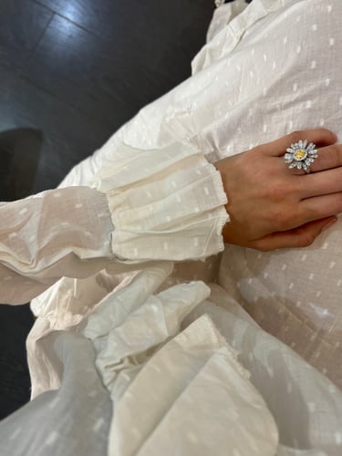 Dress شفاف قليلاً