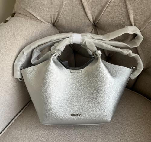 Dkny