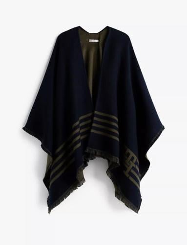 شال من Tommy Hilfiger