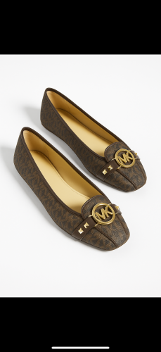 حذاء من Michael Kors