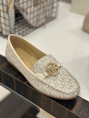 حذاء من Michael Kors