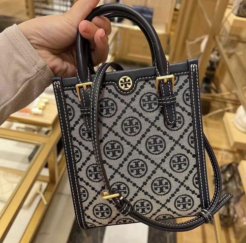 حقيبة من Tory Burch