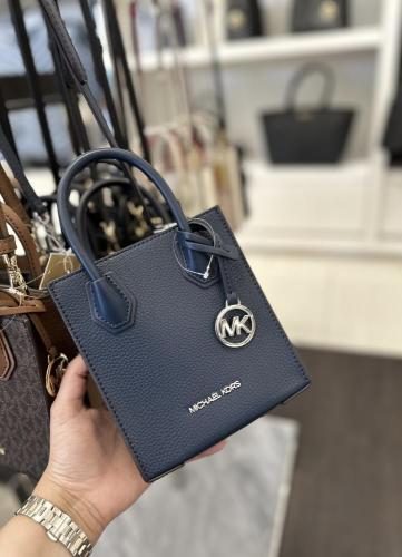 حقيبة من Michael Kors