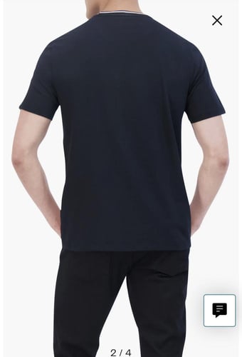 تي شيرت من DKNY