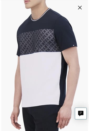 تي شيرت من DKNY