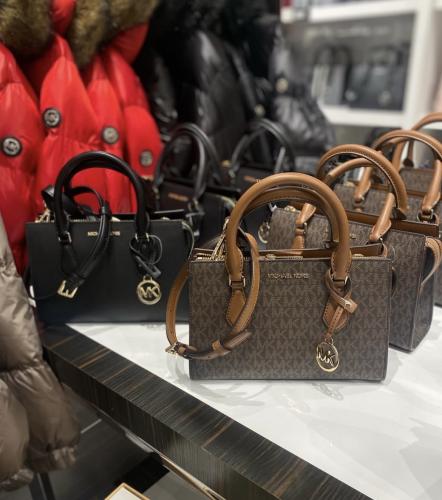 حقيبة من Michael Kors
