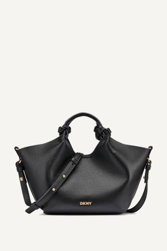 حقيبة من DKNY