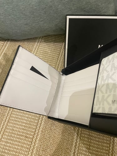 طقم من Michael Kors