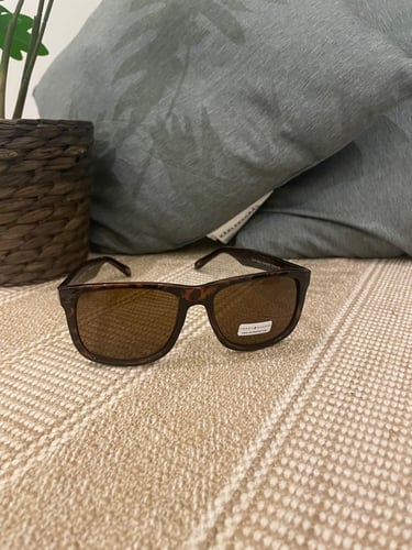 نظاره من Tommy hilfiger