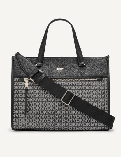 حقيبة من DKNY