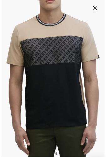 تي شيرت من DKNY