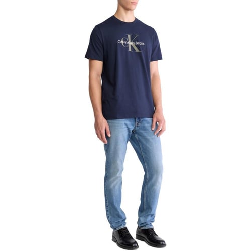 تي شيرت من Calvin Klein