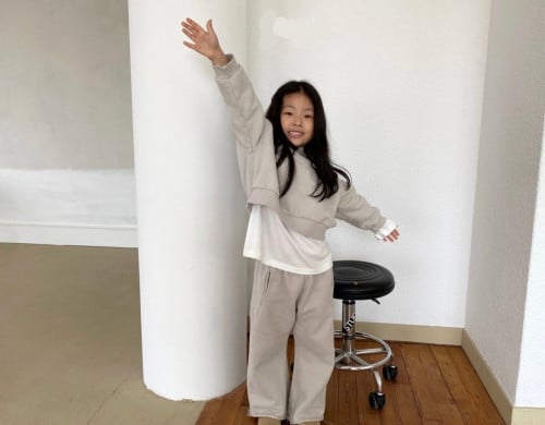 FLEECE SWEATER (MATCHING WITH MOM) - CREAM