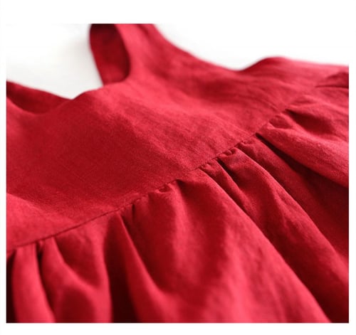 فستان صيفي أحمر جذاب