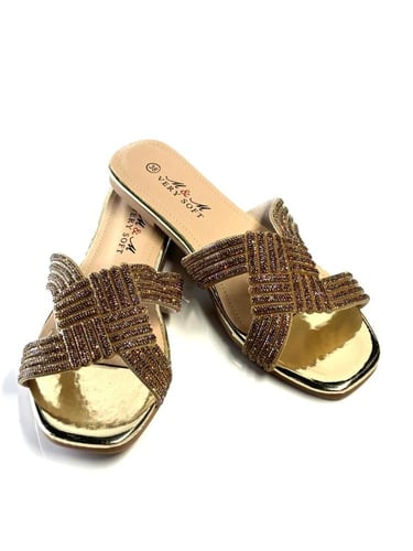 جزمة مريحة من M&M