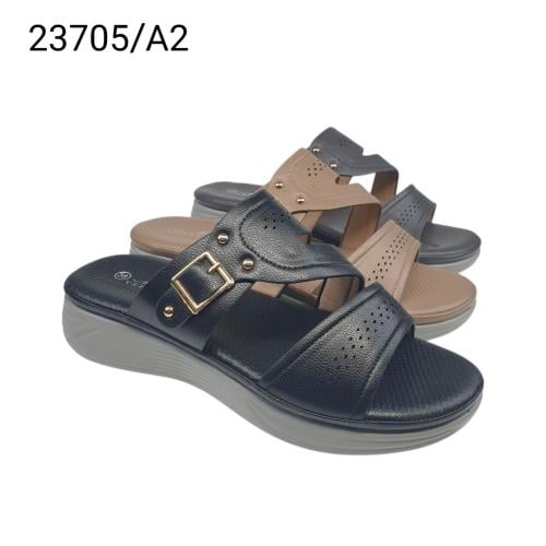 حذاء مريحة من M&M