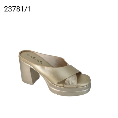 كعب مريحة من M&M