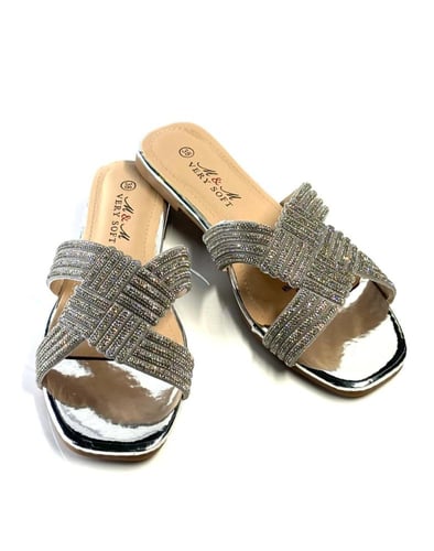 جزمة مريحة من M&M