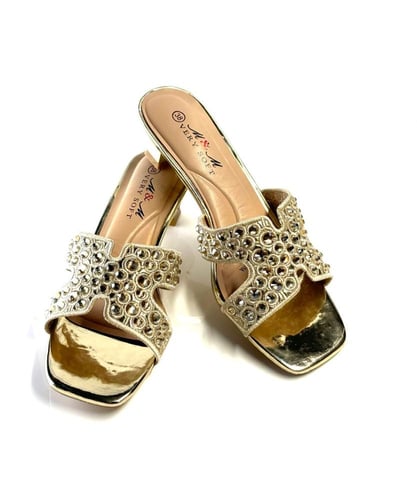 كعب مريحة من M&M