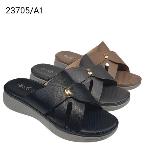 حذاء مريحة من M&M