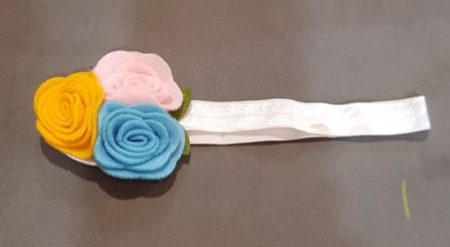 ربطه شعر (اختبار اللون حسب الرقم اسفل الصور)