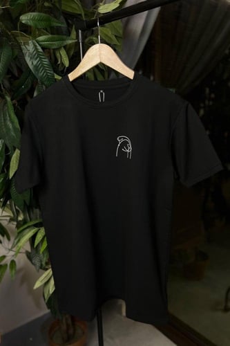 تيشيرت الحضن