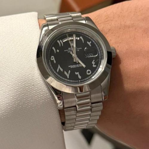 رولكس اسود مع تاريخ