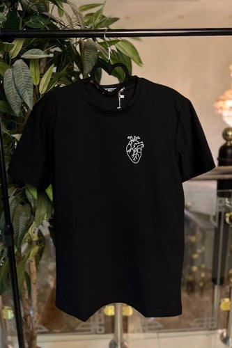 تيشيرت القلب الساده