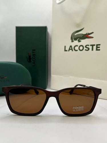 نظارة ماركة لاكوست