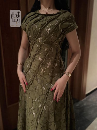 فستان دانتيل ناعم بتشكيلة جديدة