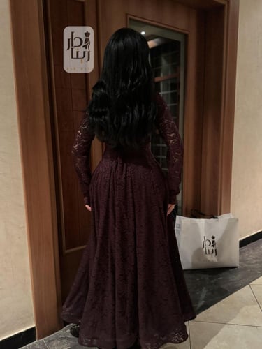 فستان دانتيل ناعم مزخرف