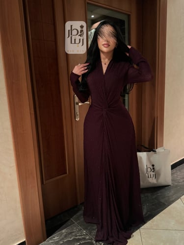 فستان ناعم فصوص وكرستال