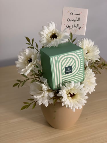 فازة الورد الصناعي والباتشي