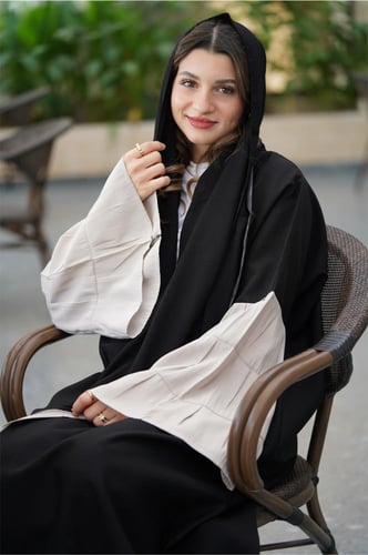 عبايه كريب باطراف بيج