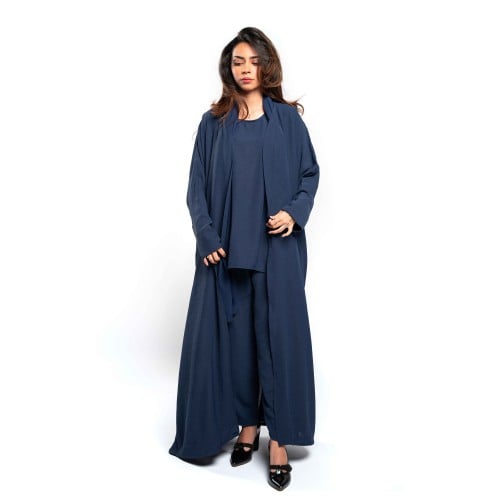 عباية كاجوال مناسبة للسفر باللون الكحلي