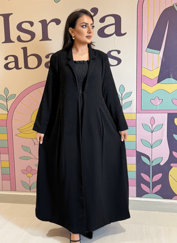 بليزر منثور بالكرستال مصنوع بقماش الكوبرا