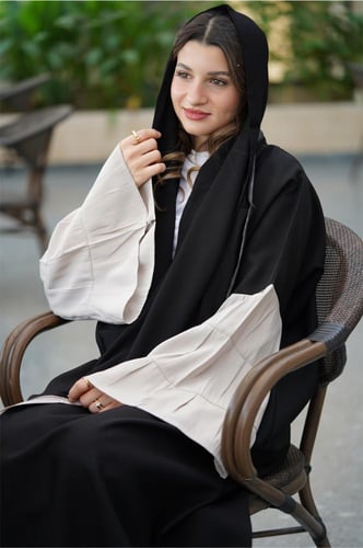 عبايه كريب باطراف بيج