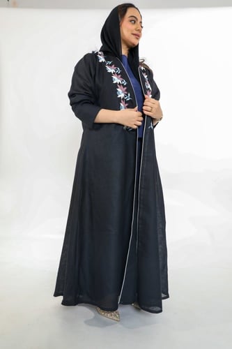 عباية كاجوال لف بقماش لينن ، مطرزة بالورود الملونة