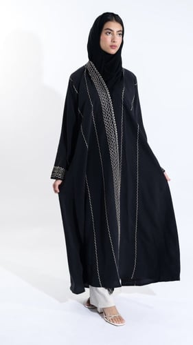 عباية صيفية كلوش بتطريز مموج قماش حرير شموا