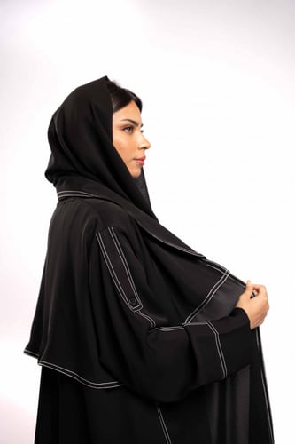 عباية رسمية كاجوال بخطوط بيضاء على كامل العباية, ق...