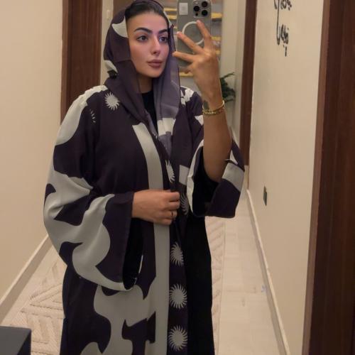 عبايه شيفون باللون البنفسجي